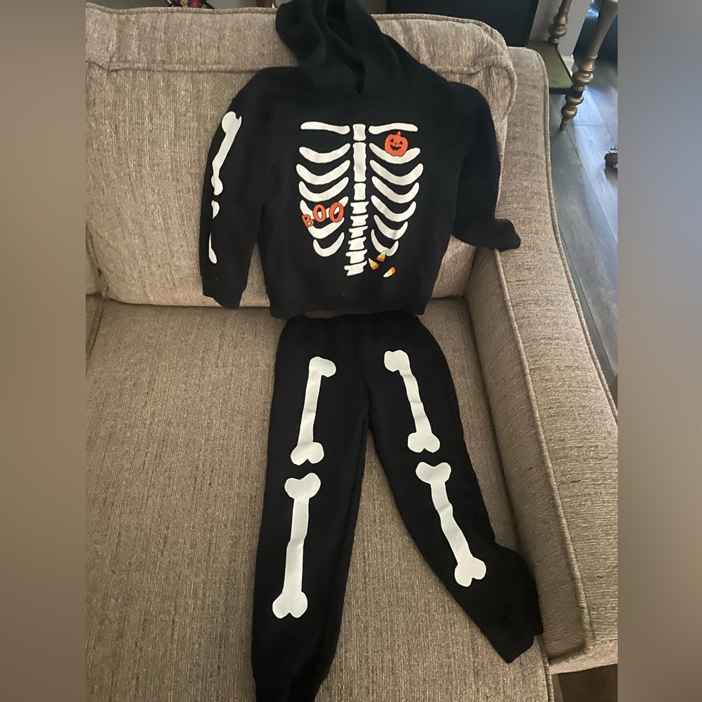 Carter's Black and White Skeleton Kids Matching Set